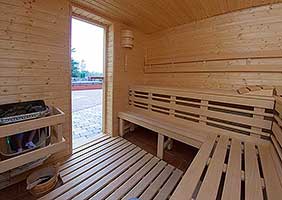 Ubytování v Resortu Štilec - venkovní srubová sauna